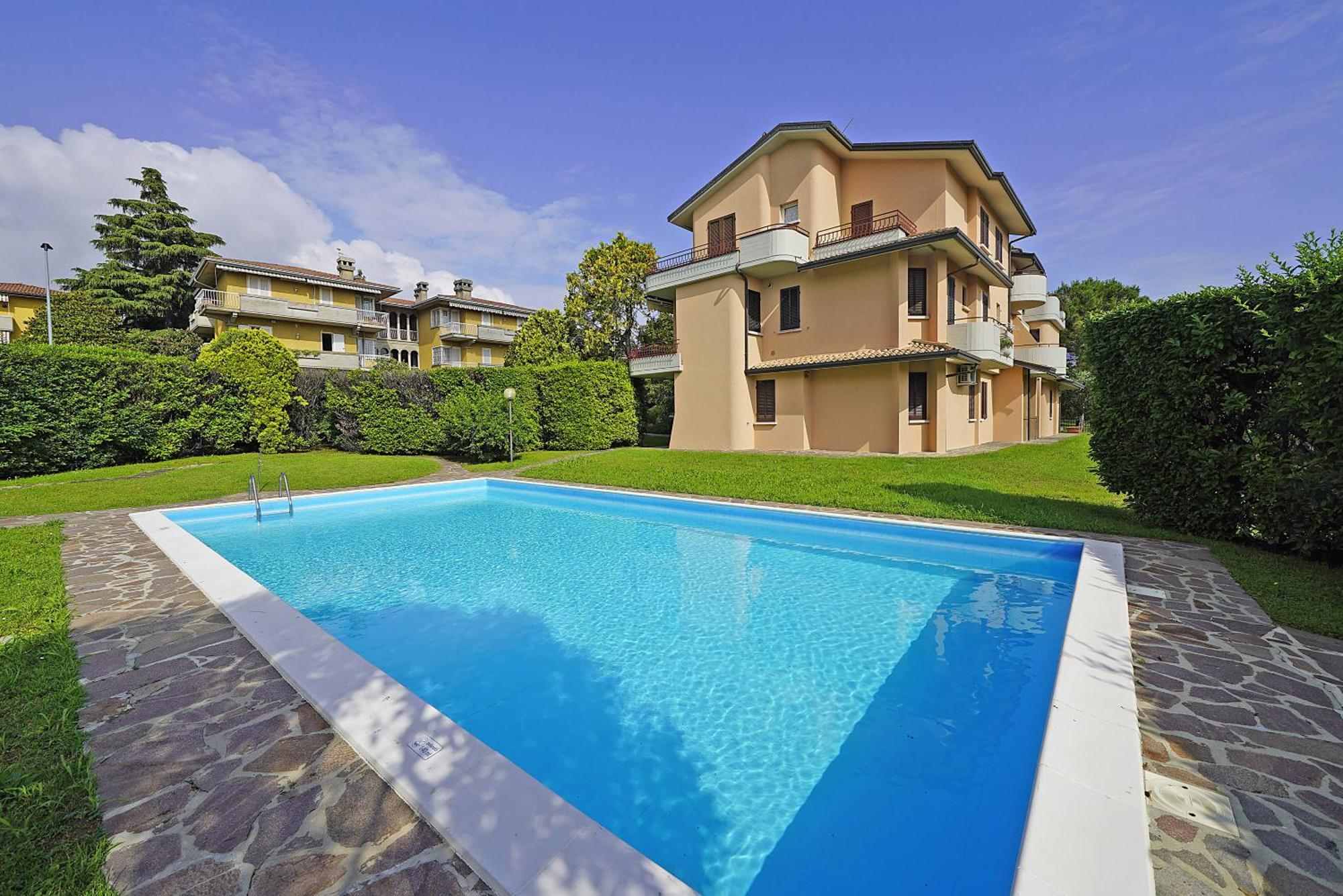 Borgo Del Grillo P2-9 By Wonderful Italy Apartment ซีร์มิโอเน ภายนอก รูปภาพ